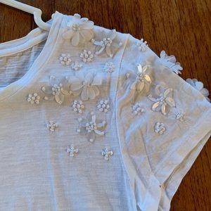 Delicate soft Ann Taylor white tee